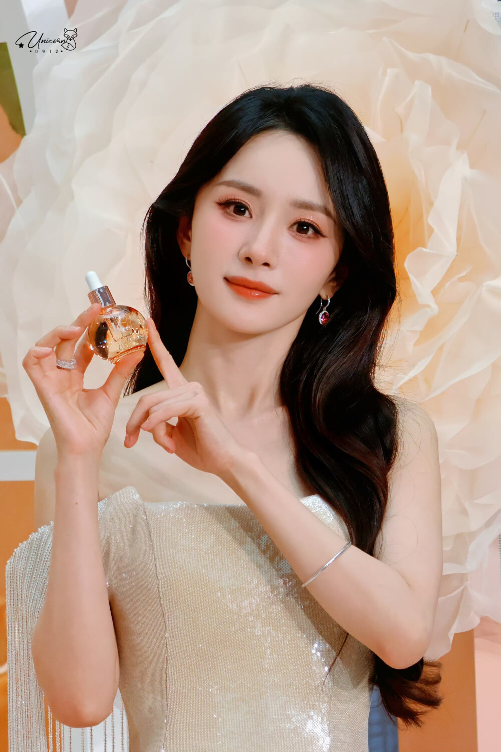 杨幂/巴黎卡诗全球品牌代言人