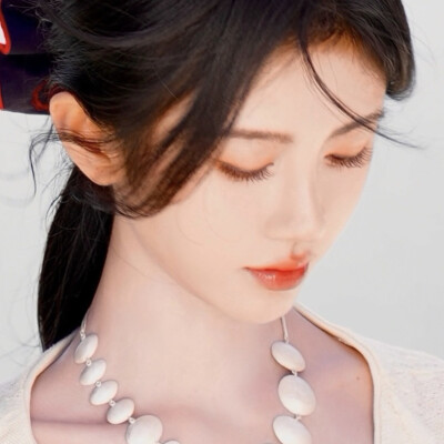 菩提泪，面上金镶玉