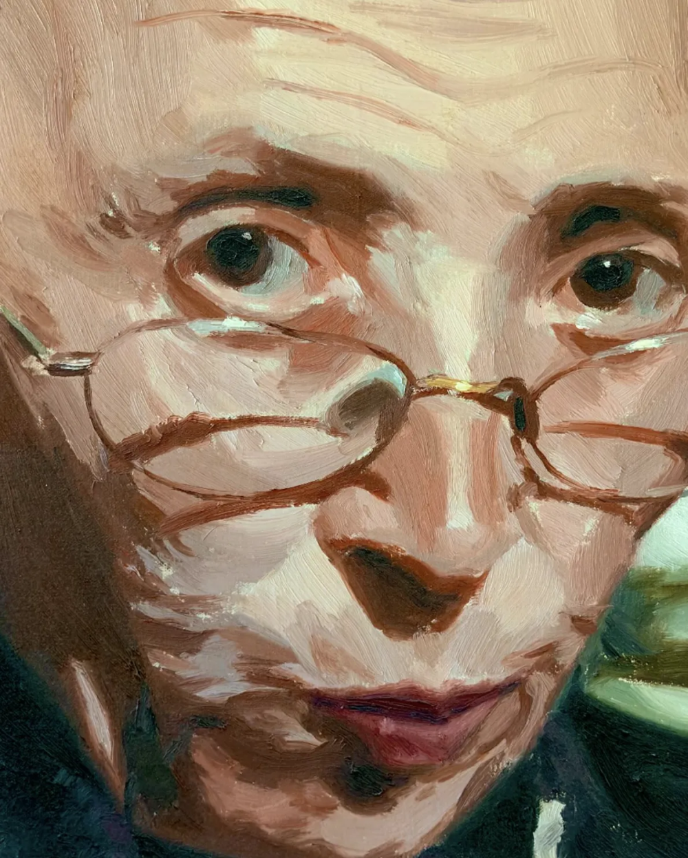 迈克尔·德·布里托是一位活跃于当代艺术界的具象画家，以细腻而富有情绪张力的人物绘画而受到关注。他的创作建立在扎实的写实基础之上，同时融入更加自由的笔触与当代绘画语言，使作品在结构严谨与情感表达之间取得平衡。德·布里托的绘画多围绕人物肖像与人体形象展开，强调人物的精神气质与内在情绪。在色彩运用上，他常采用沉稳而协调的综合色调，通过冷暖变化与细腻过渡营造出安静、内省的气质。他擅长通过柔和而层次丰富的光影关系来塑造体积，使人物在画面中呈现出真实而具有存在感的形态。背景通常被简化为色块或朦胧空间，以突出人物主体并增强画面的心理氛围。