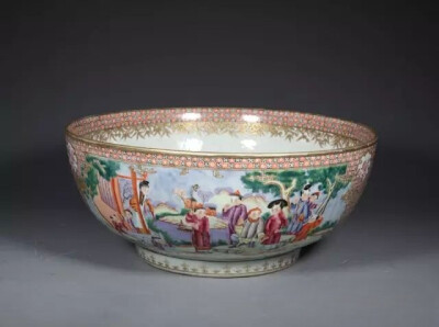 清乾隆  粉彩开光“满大人”纹大碗  
观复博物馆藏
