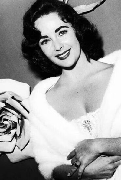 Elizabeth Taylor ​​​