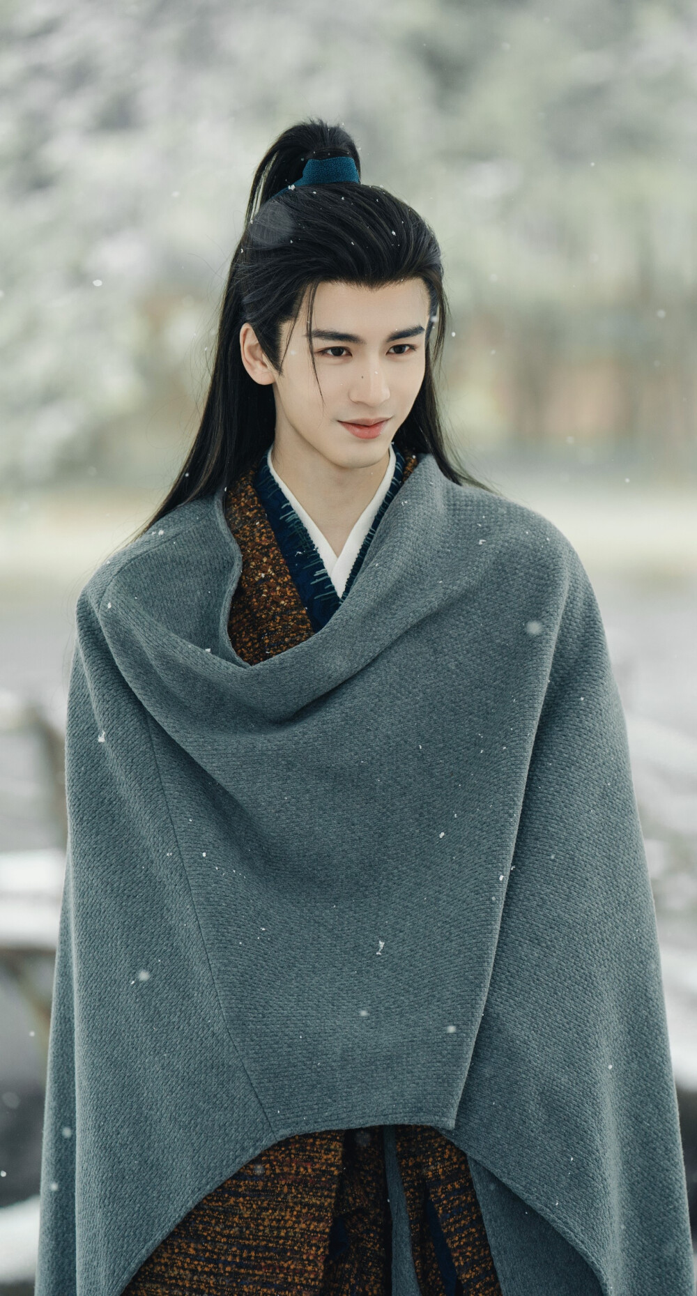 张凌赫《逐玉》谢征