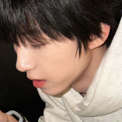 明天我将去物料截头像