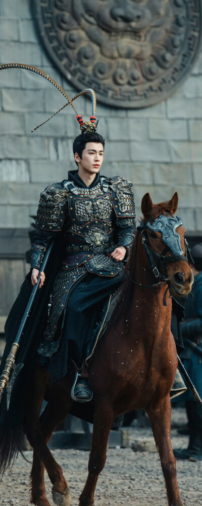 张凌赫《逐玉》谢征