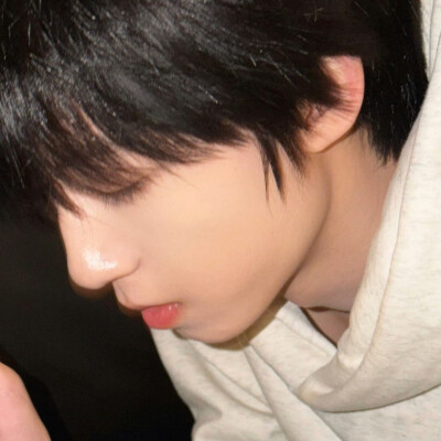 明天我将去物料截头像