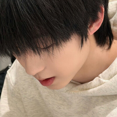 明天我将去物料截头像