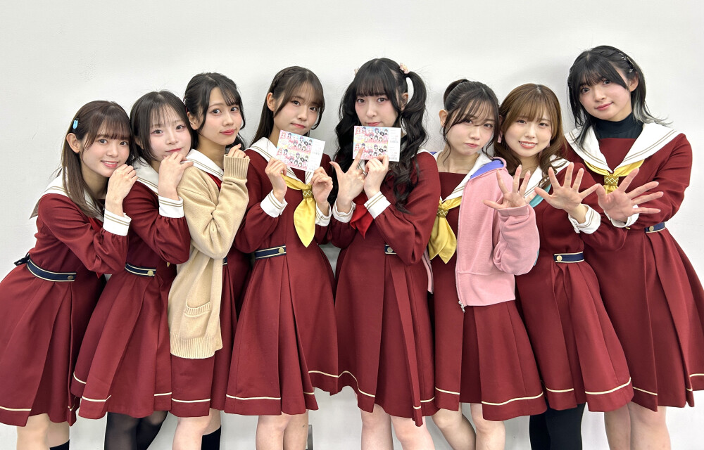 昨天的生放送，莲的30厘米趴趴要来了，钱包又要空了。