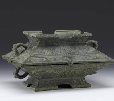 春秋  山奢虎簠 
上海博物馆藏
