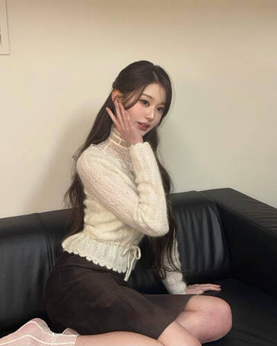 张元英