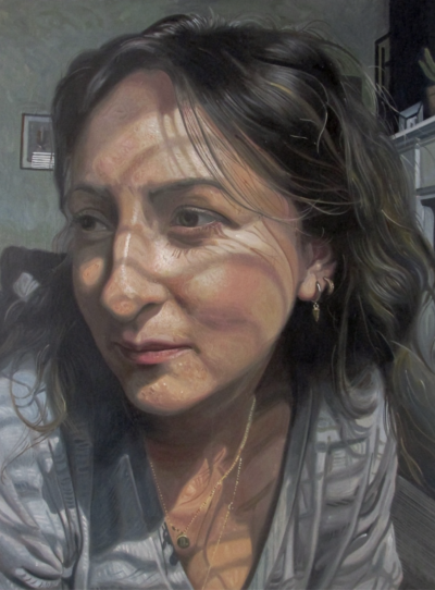 史蒂文·希金森是一位兼具传统美学与当代情绪表达的苏格兰写实画家。他通过对城市场景和静物的细致描绘，唤醒观者对时间、孤独与回忆的直觉体感。他的作品在技法、情绪与视觉语言之间游走，稳固地呈现出其独特艺术语…