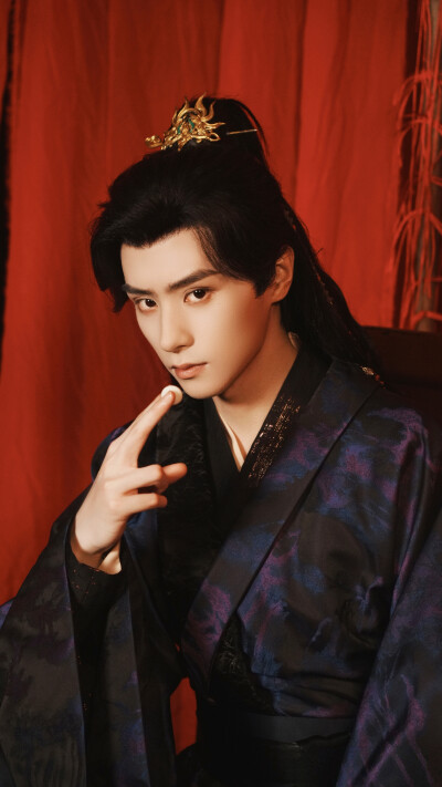 沈玉衡 在你眉梢种红豆 邓孝慈