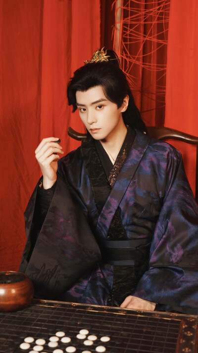 沈玉衡 在你眉梢种红豆 邓孝慈