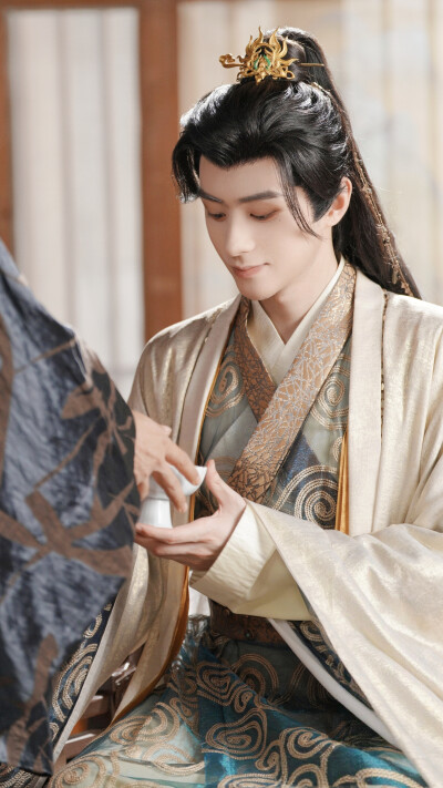 沈玉衡 在你眉梢种红豆 邓孝慈