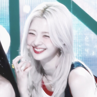 lia
原截耀喝牛奶