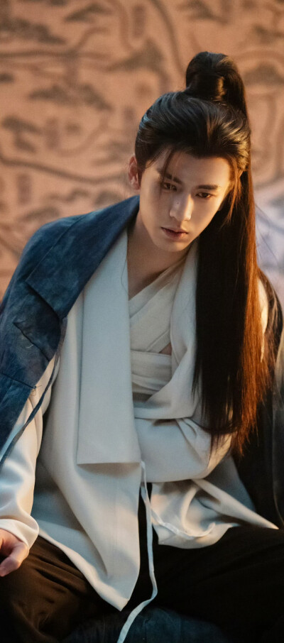 张凌赫《逐玉》谢征