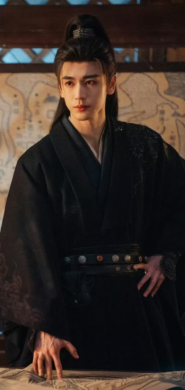 张凌赫《逐玉》谢征