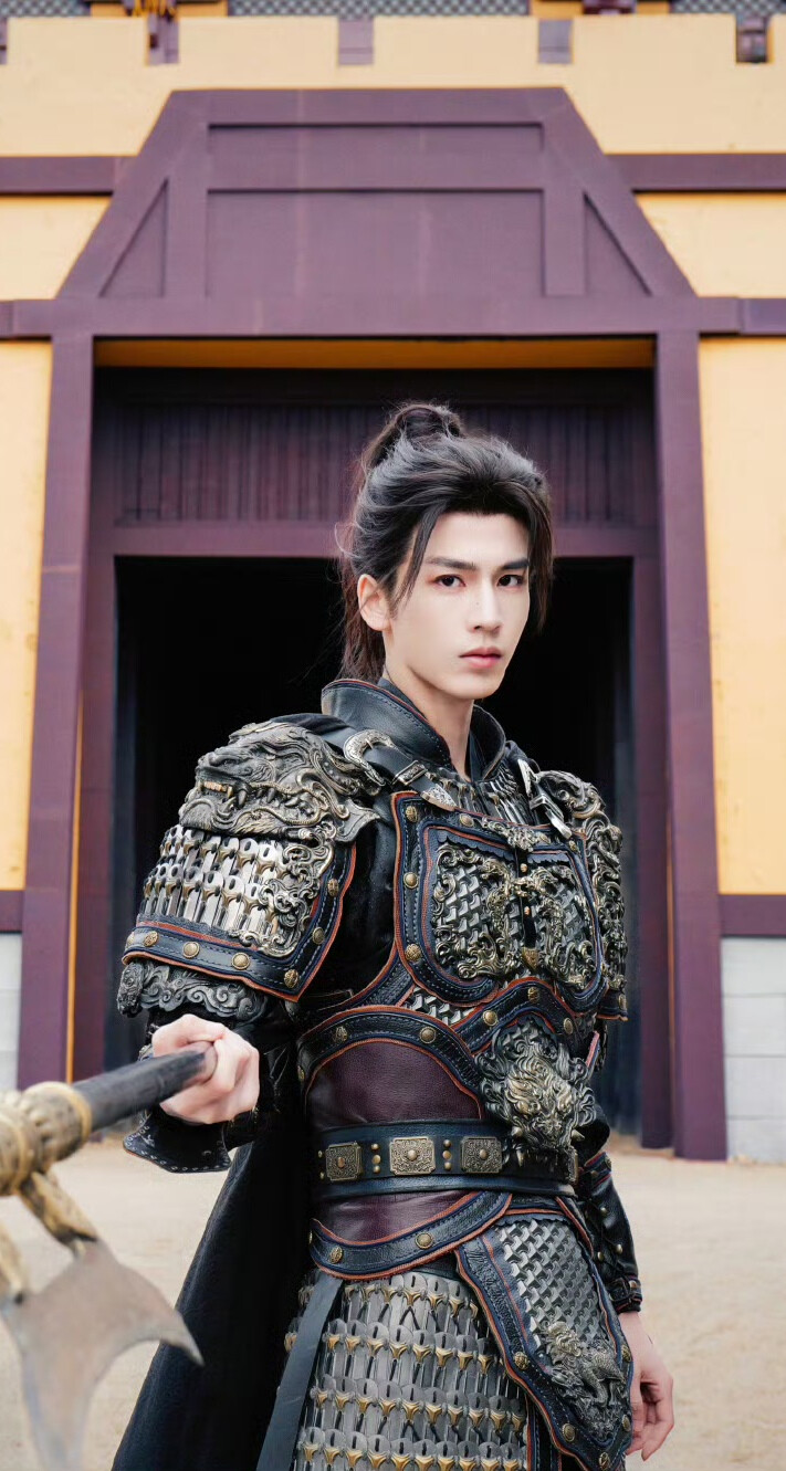 张凌赫《逐玉》谢征