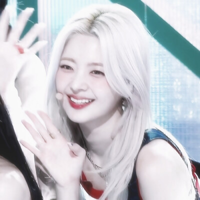 lia
原截耀喝牛奶