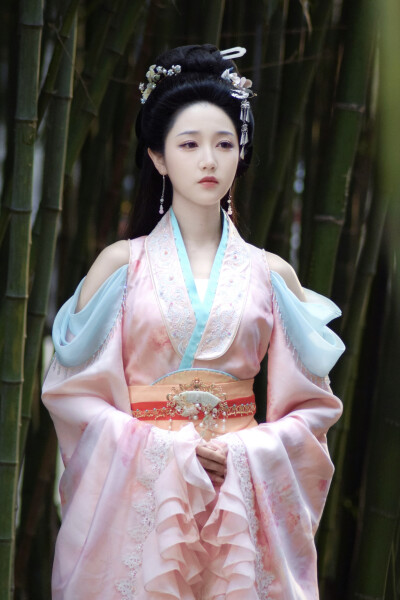 苏绿夏 万渣朝凰 岳雨婷