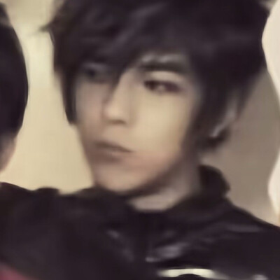 唉都一年了依然很想辱