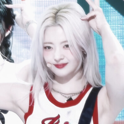 lia
原截耀喝牛奶