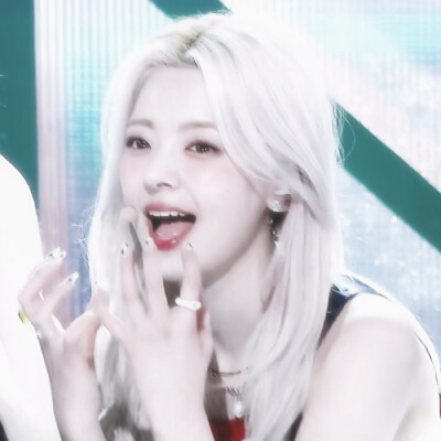 lia
原截耀喝牛奶