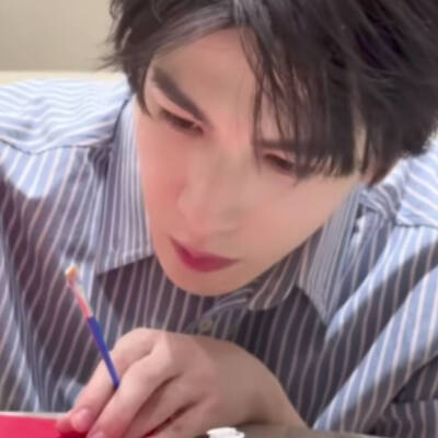 我的男孩 不矫情 不做作 不机灵 不聪明 但很帅