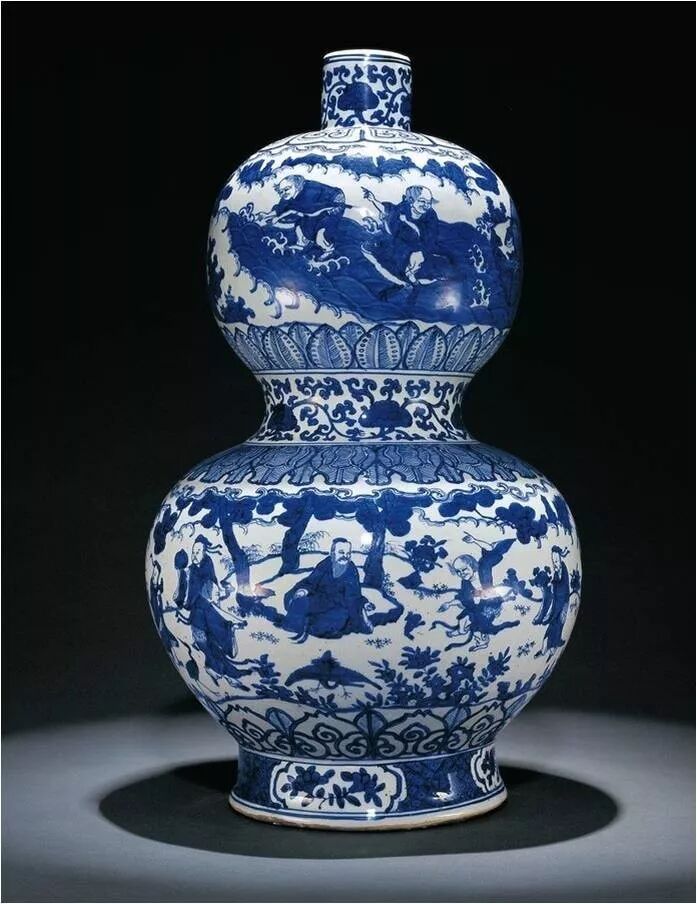 明嘉靖  青花群仙祝寿葫芦瓶
台北故宫博物院藏

