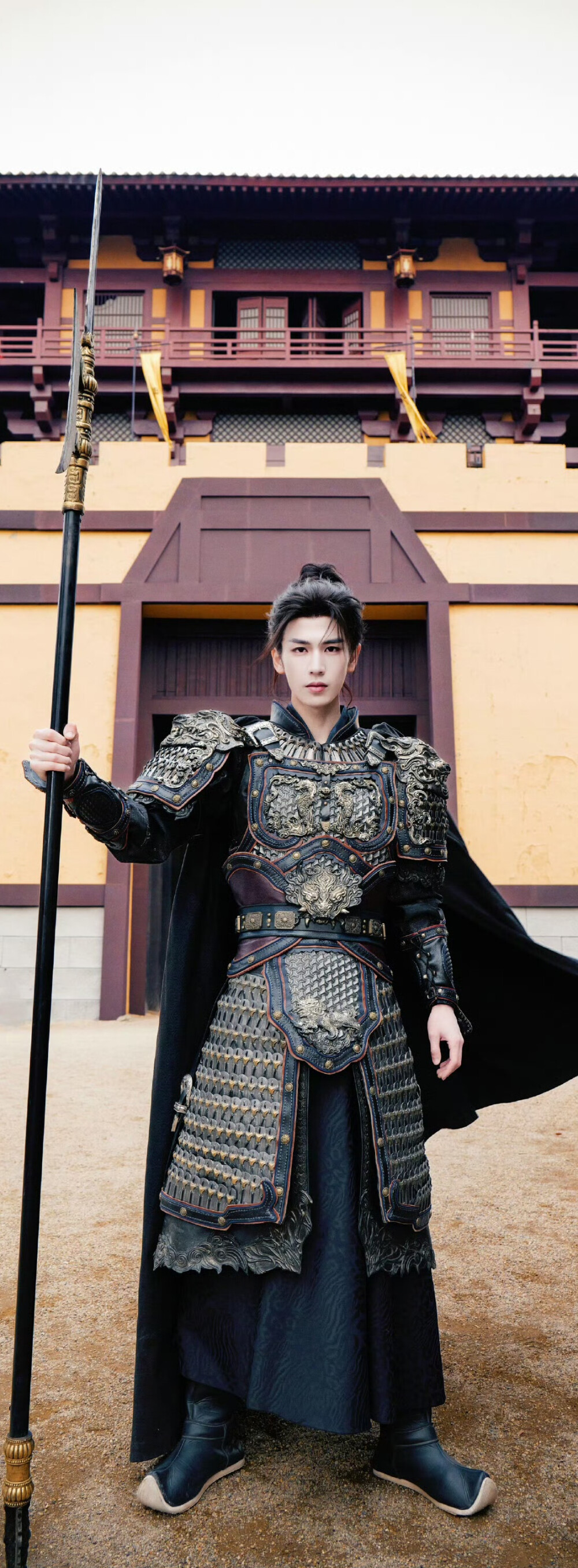 张凌赫《逐玉》谢征