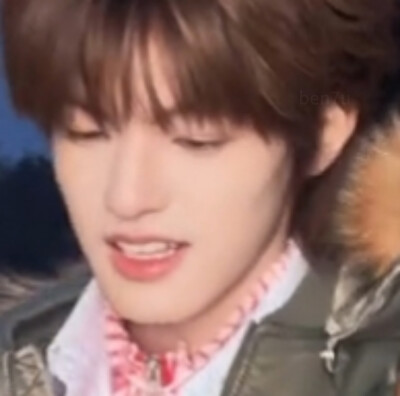 我就是这种人，表面上看起来城府极深，缄默不语，实际上老年痴呆已经发作了。