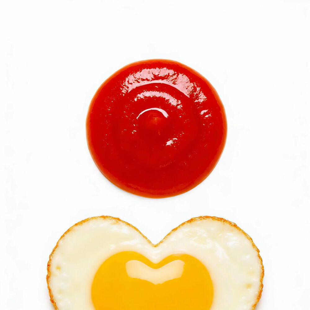 荷包蛋番茄酱白底头像