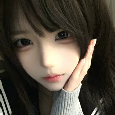 本账号的使用者是一个脆弱的小宝宝(._.)