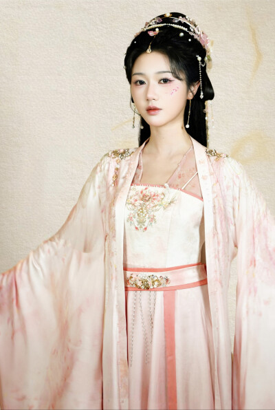 桃夭 桃烬九重天 岳雨婷