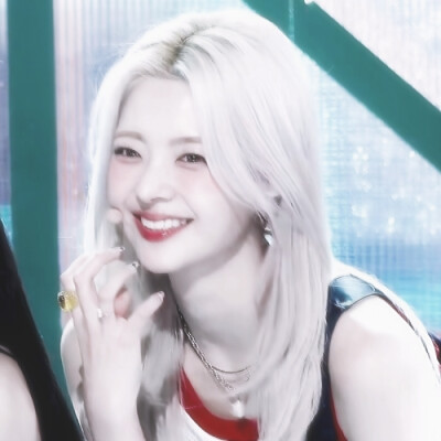 lia
原截耀喝牛奶