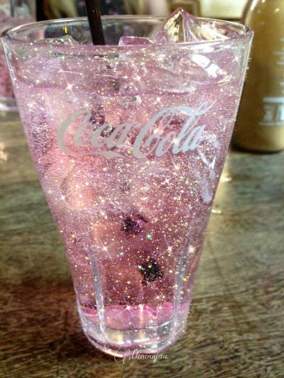 粉色blingbling可乐