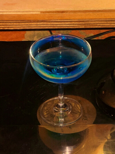 日常
蓝色的树干