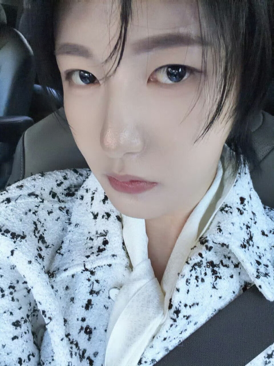 黄仁俊 自拍