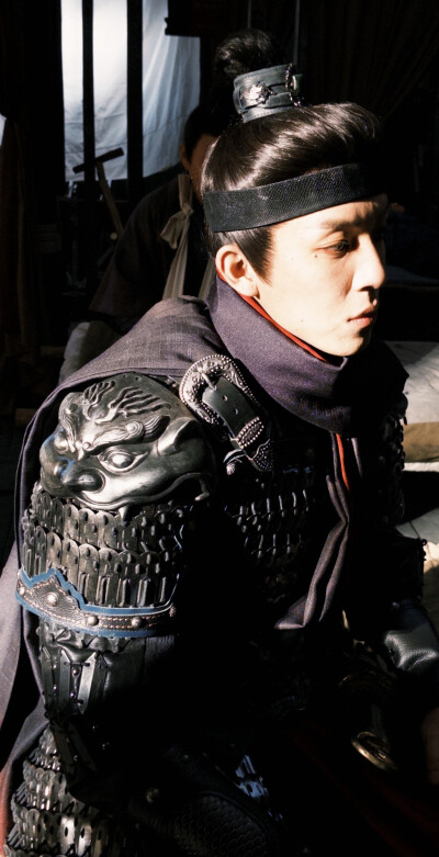 张舒沦《逐玉》谢五