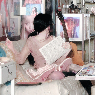 裴珠泫 · 粉雾芭蕾 ₊˚⊹
