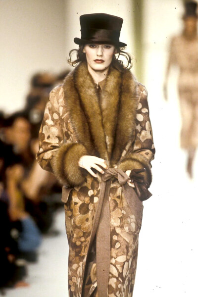 Valentino FW 1993