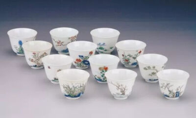 清康熙  五彩十二月花神杯
北京故宫博物院藏
