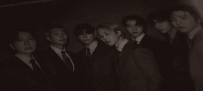 防弹少年团
260317 netflix
©HSY-V