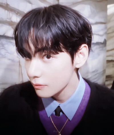 金泰亨
251218 ellekorea
©HSY-V