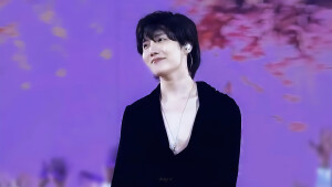 郑号锡
230426 EPISODE
J-hope's Year - End Award Shows Sketch
©HSY-V