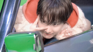 郑号锡
250308 J-hope 'Sweet Dreams (feat.Migue)' MV Shoot Sketch
©HSY-V