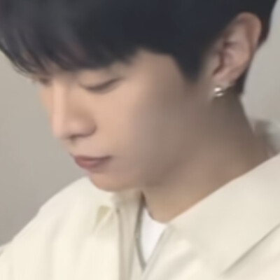 这个失眠夜想不起你是谁
