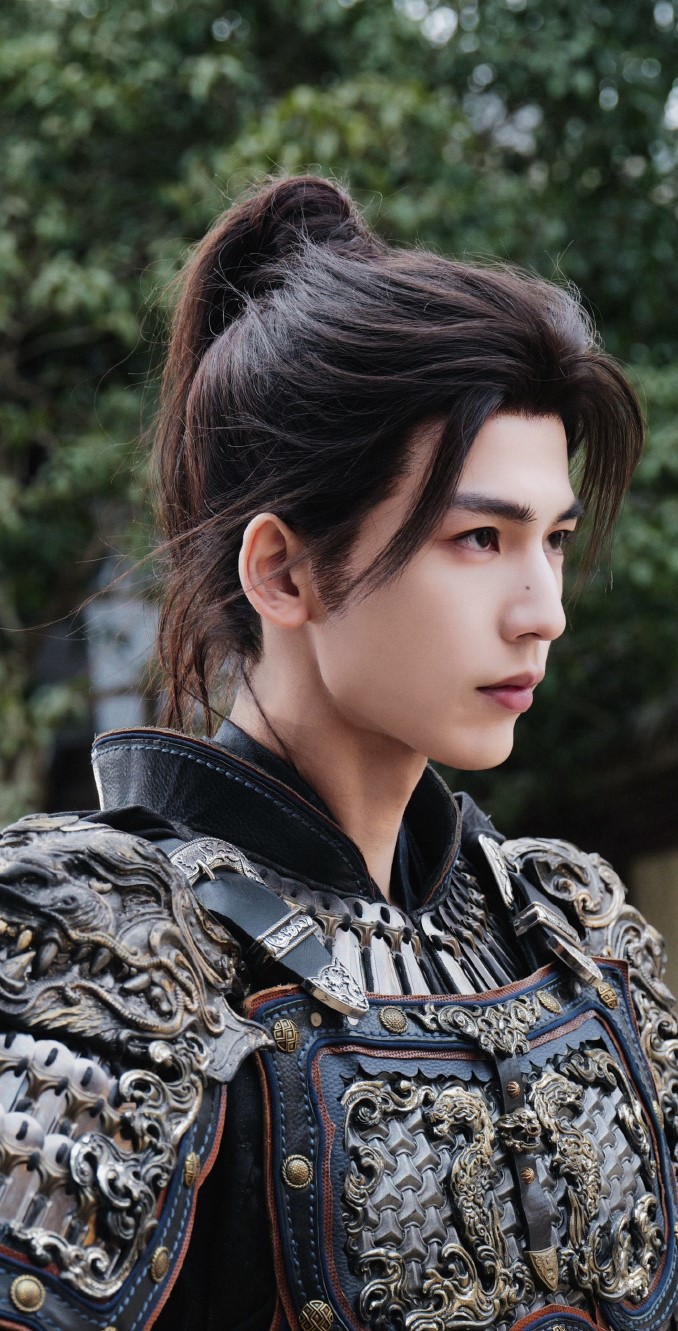 张凌赫《逐玉》谢征