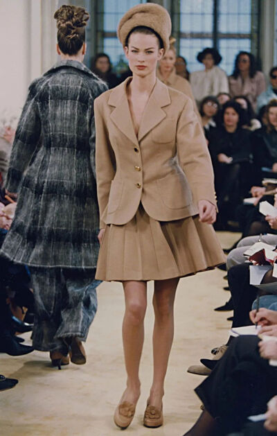 Prada FW 1992