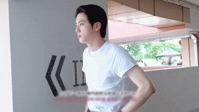 金硕珍
250521 Jin 'Don't Say You Love Me' MV Shoot Sketch
©HSY-V