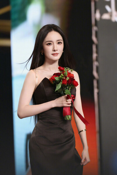 杨幂/CMG第四届年度女演员